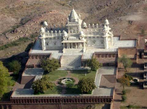 Mahendra Travel
