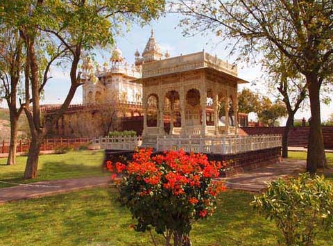 Mahendra Travel